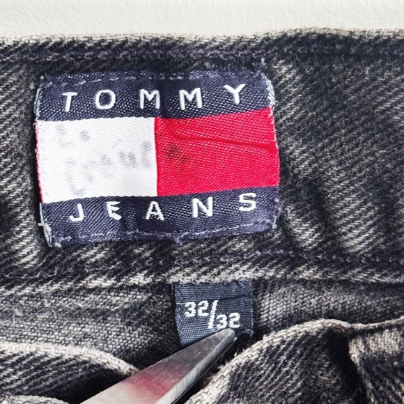 VINTAGE TOMMY JEANS Black Rigid Cotton Denim – Size 32 - Picture 4 of 7